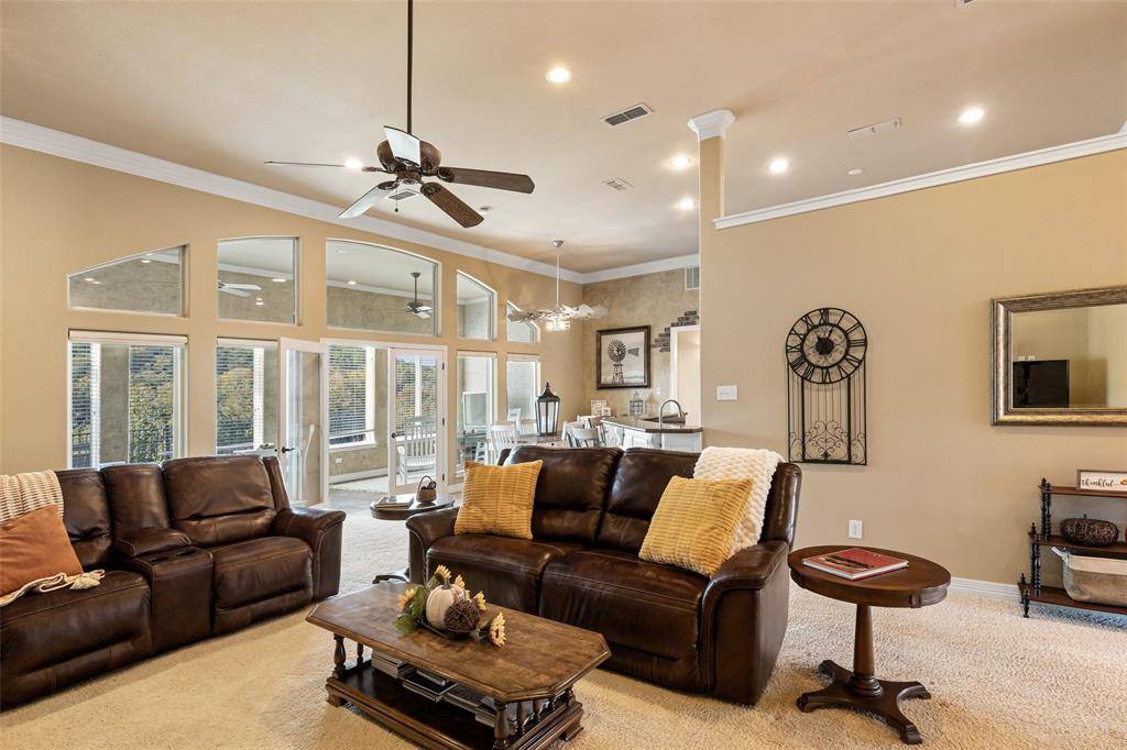 Granbury, TX 76049,9304 Ravenswood Road