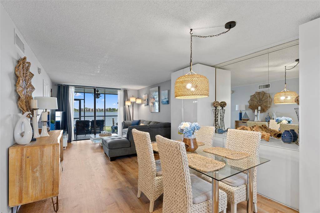 Oakland Park, FL 33309,113 Lake Emerald Dr #107