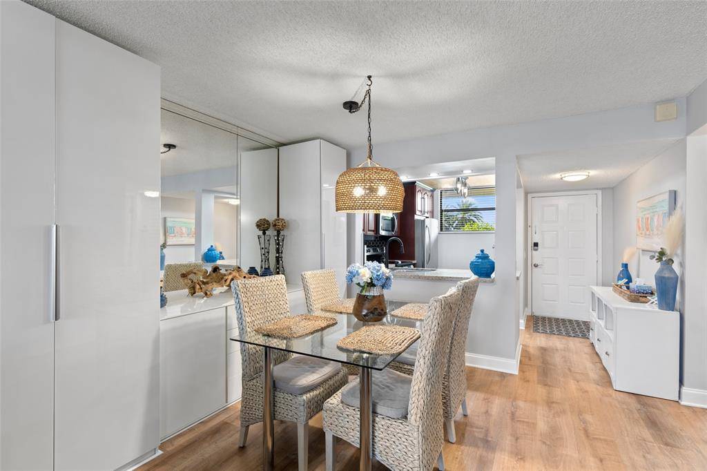 Oakland Park, FL 33309,113 Lake Emerald Dr #107