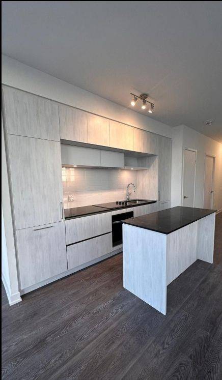 Richmond Hill, ON L4S 0N5,6 David Eyer RD #903