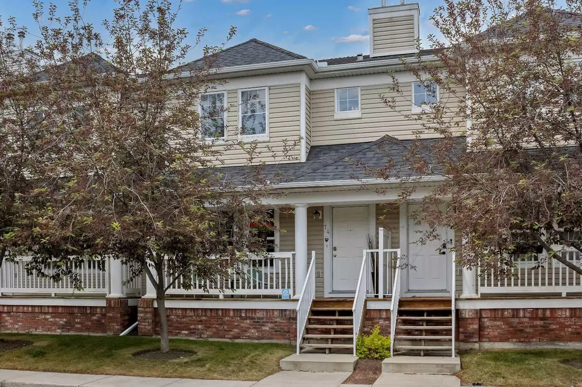 Calgary, AB T3K 0L5,74 Country Village Gate NE