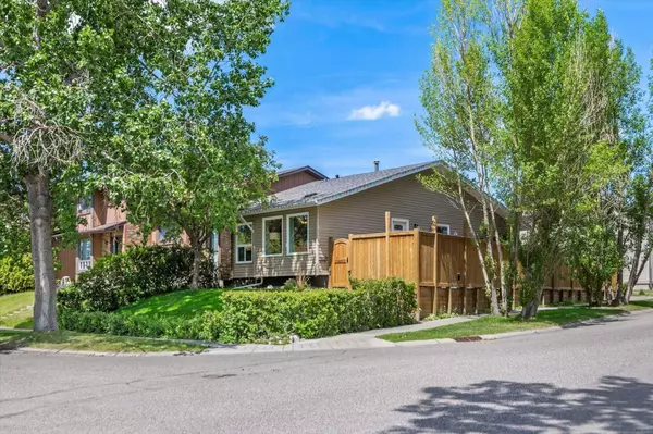 1204 Ranchlands WAY Northwest, Calgary, AB T3G1R1