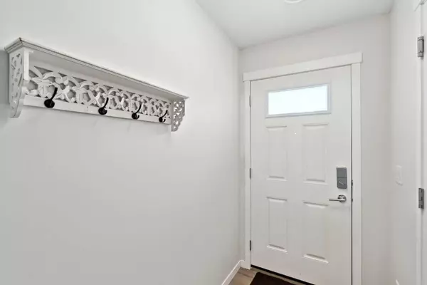 Calgary, AB T3R 0Z9,355 Nolancrest HTS NW #1403