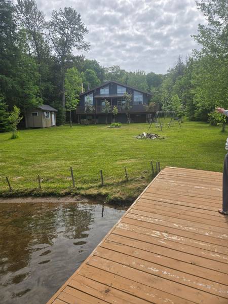 1020 Granite LN N, Highlands East, ON K0M 1R0