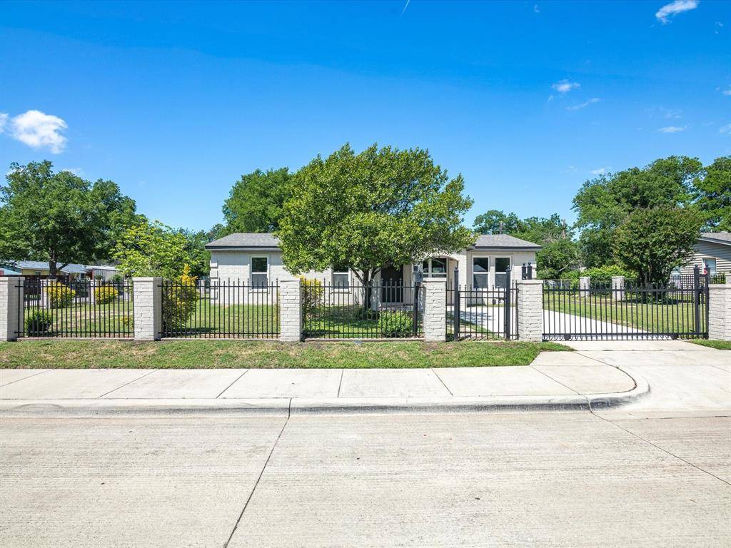 Fort Worth, TX 76106,4451 Hardy Street