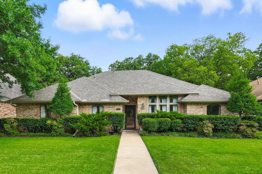 3047 Creekbend Circle, Grapevine, TX 76051