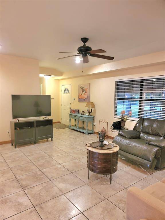 Streetman, TX 75859,325 Driftwood Avenue