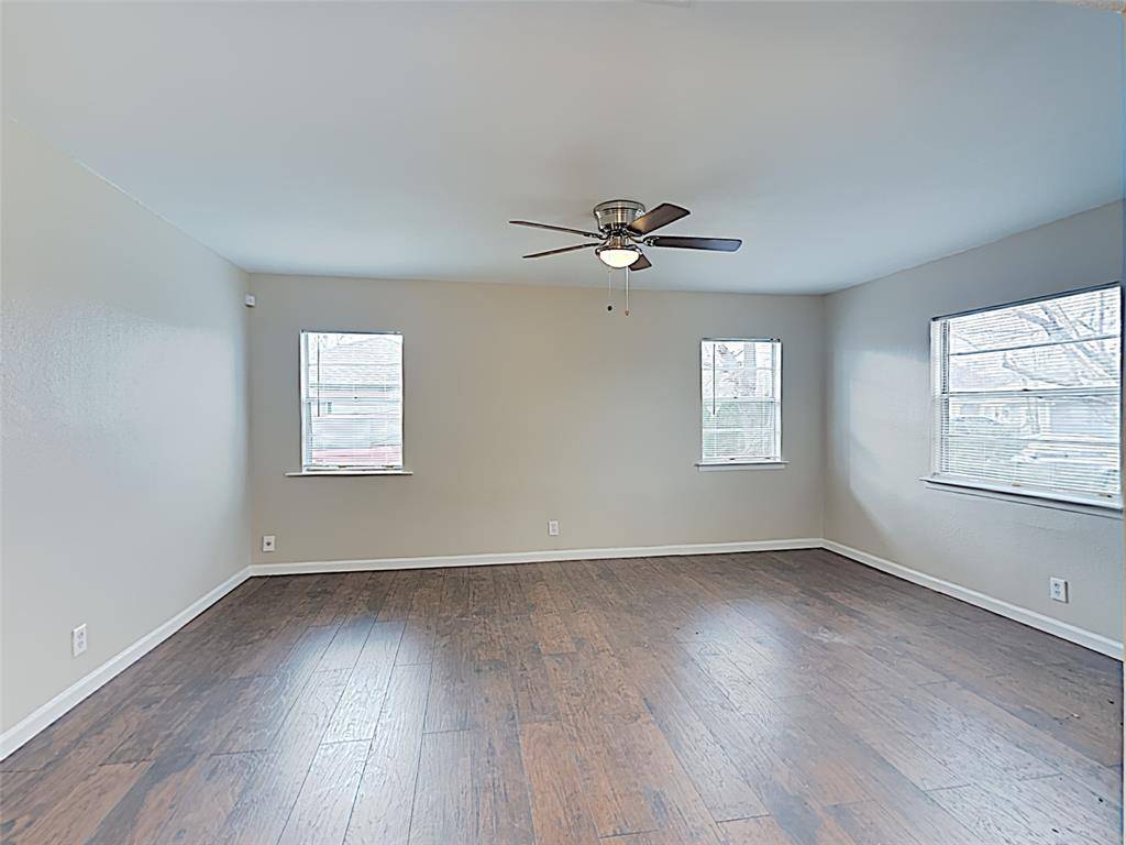 Grand Prairie, TX 75051,637 Cimarron Trace