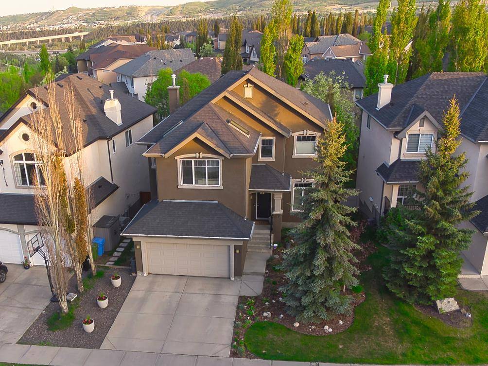 27 Tuscany Estates DR Northwest, Calgary, AB T3L 2Z7