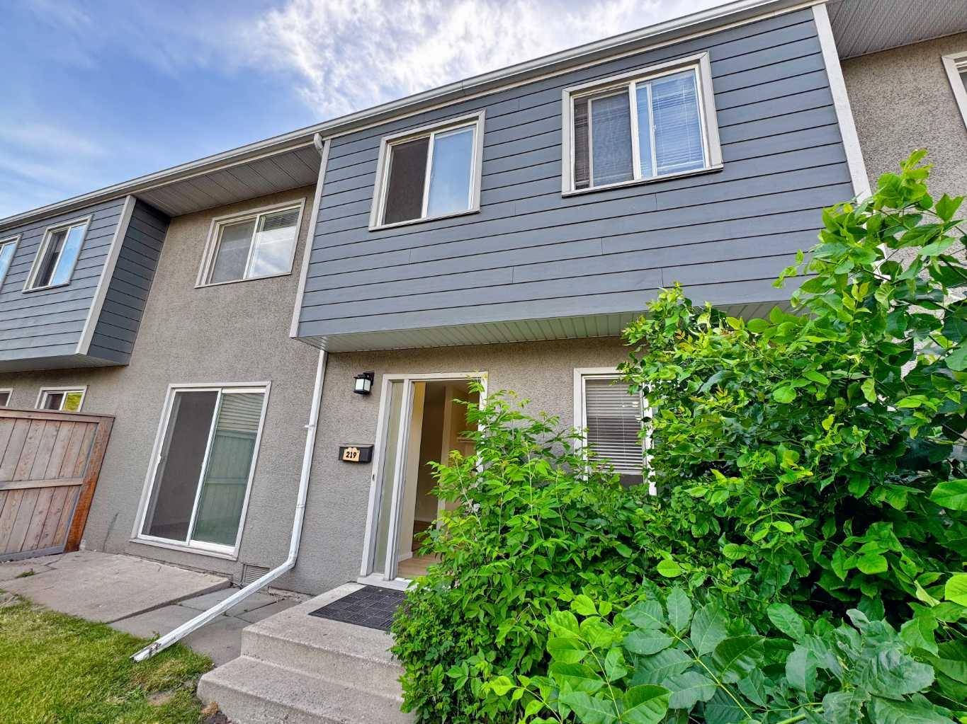 Calgary, AB T2P 0X2,219 90 AVE Southeast #99