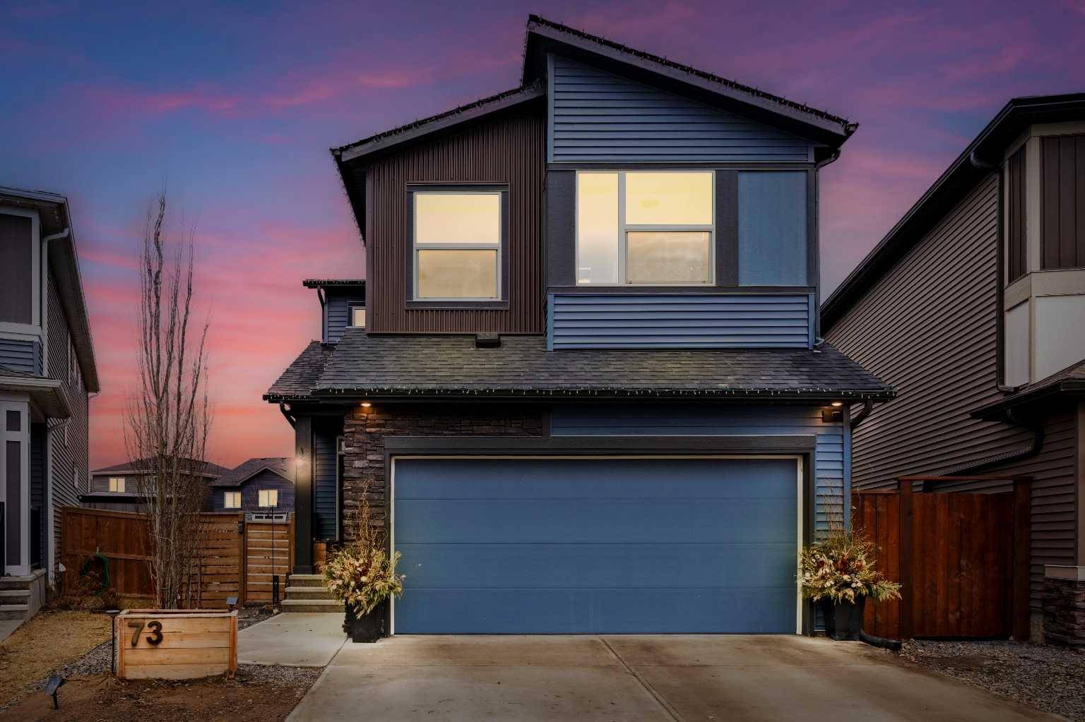 73 Wolf Hollow MNR SE, Calgary, AB T2X 4M5
