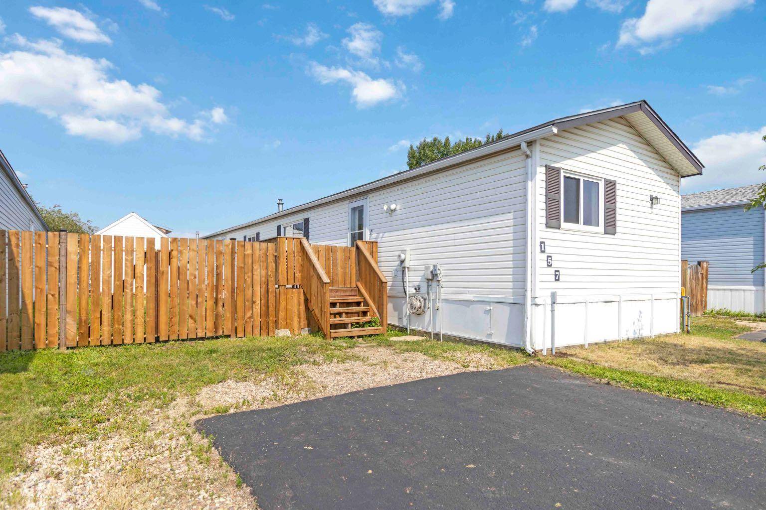 Fort Mcmurray, AB T9K 1Y2,157 Couture LN