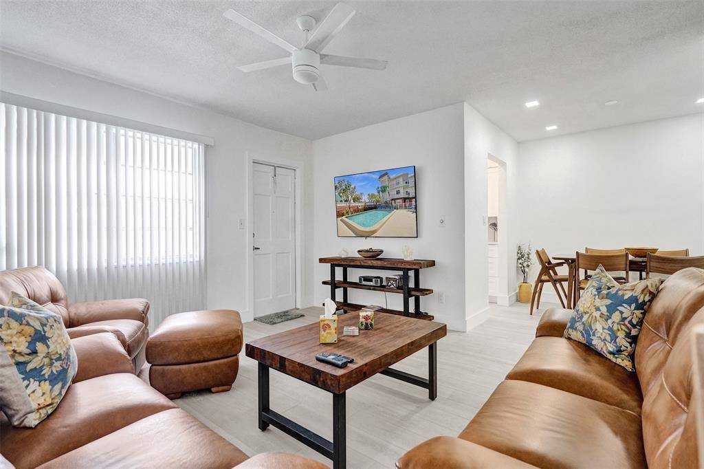 2340 NE 9th St #302, Fort Lauderdale, FL 33304