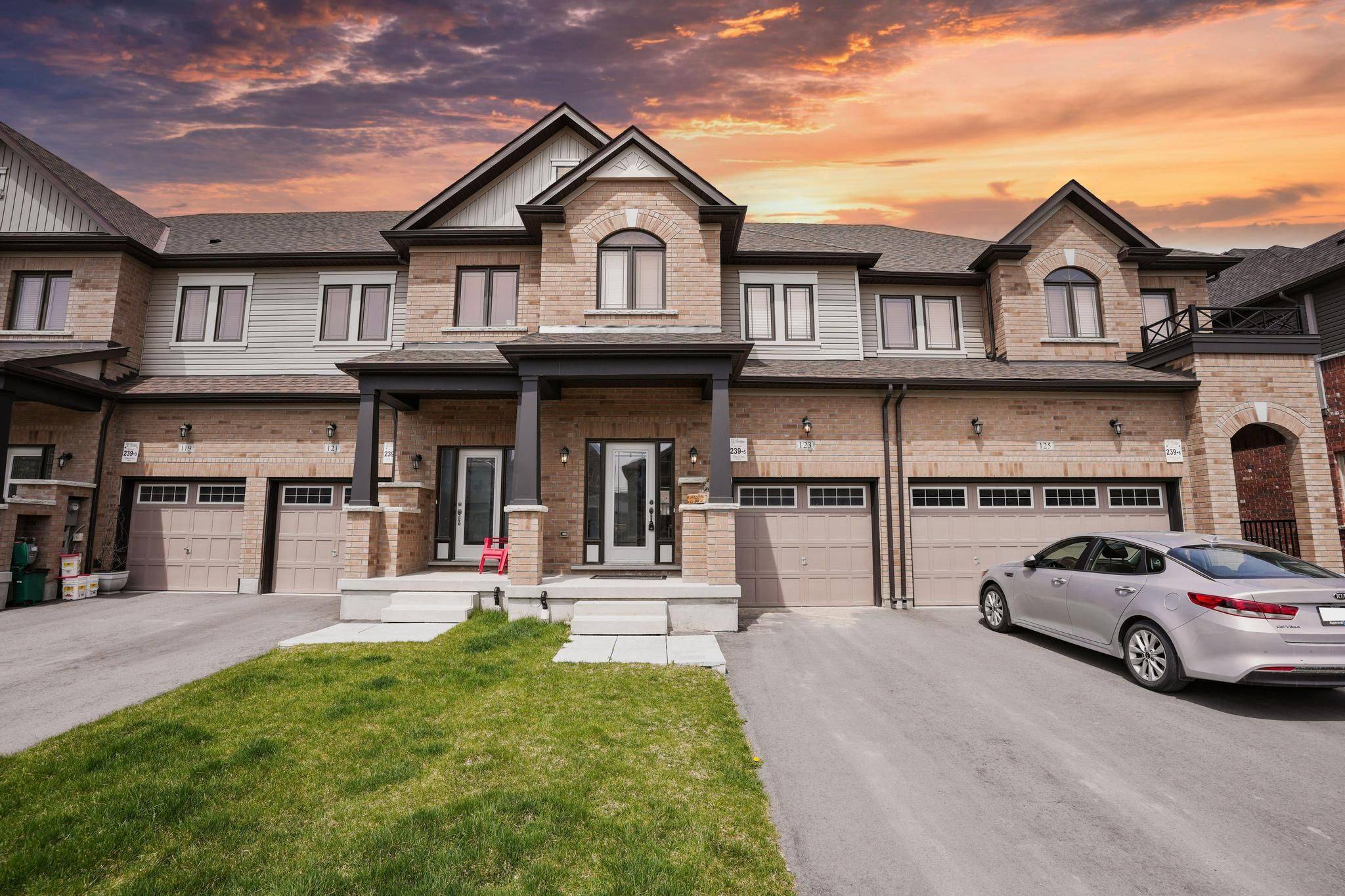 New Tecumseth, ON L9R 0T5,123 Arnold CRES