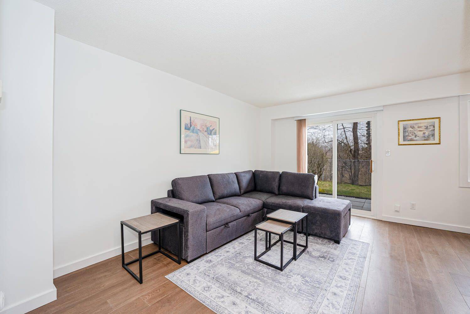 Mississauga, ON L4W 2S8,2120 Rathburn RD E #43