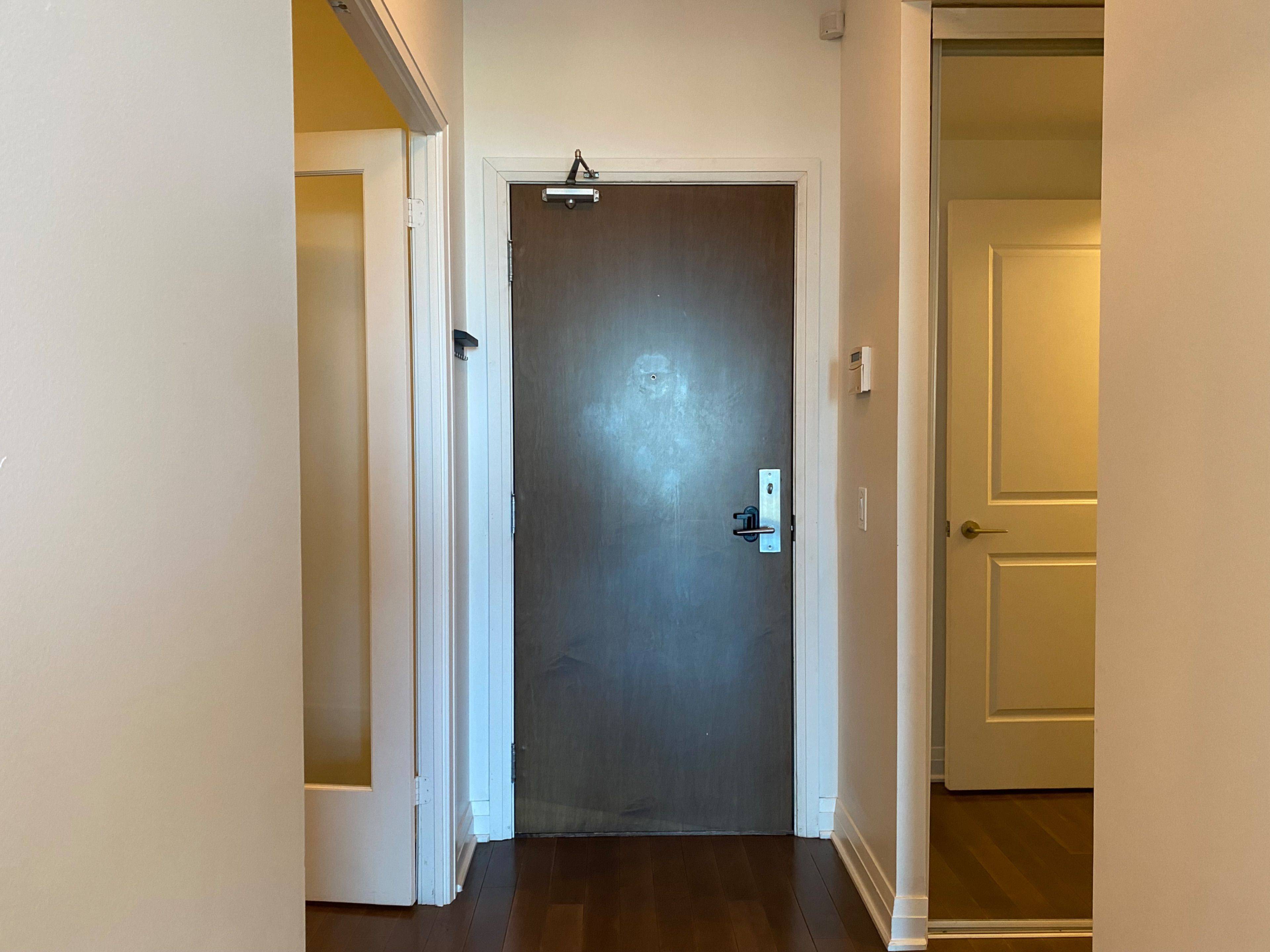 Mississauga, ON L5J 2Y7,1055 Southdown RD #910