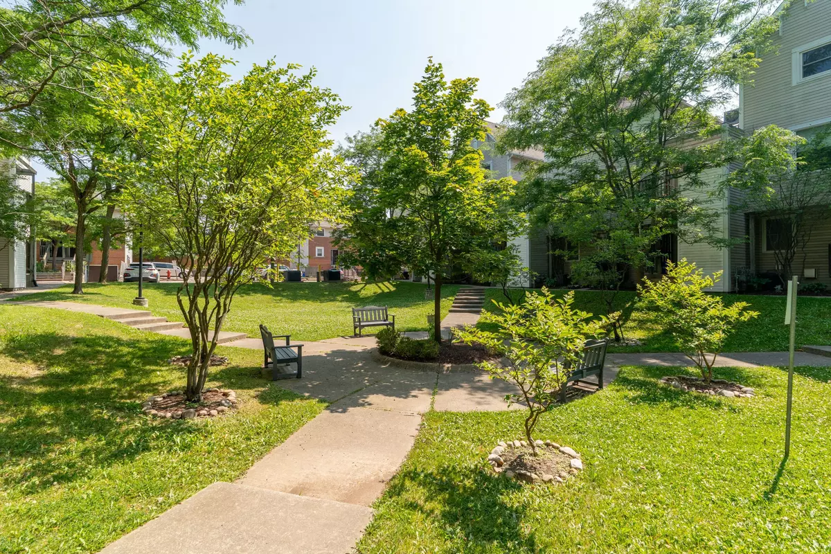 Waterloo, ON N2T 2N8,461 Beechwood PL #55