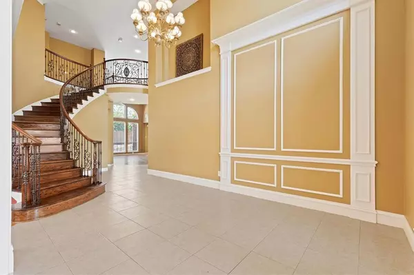 Carrollton, TX 75010,2609 Green Oak Drive