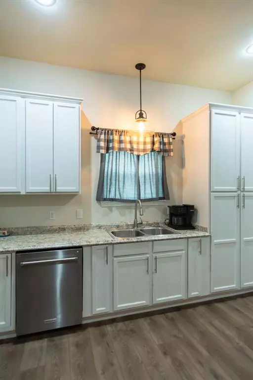 Bonham, TX 75418,819 Beech Street