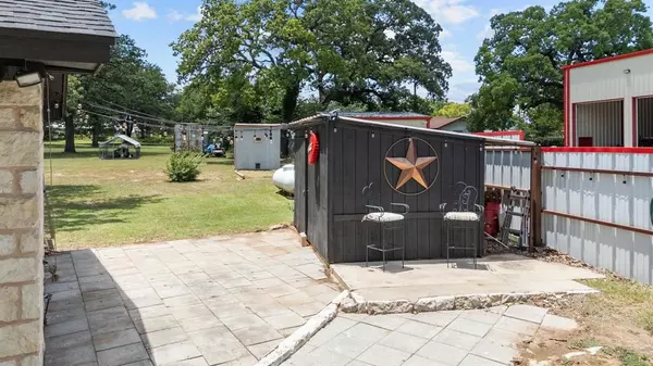 Springtown, TX 76082,220 S Ash Terrace