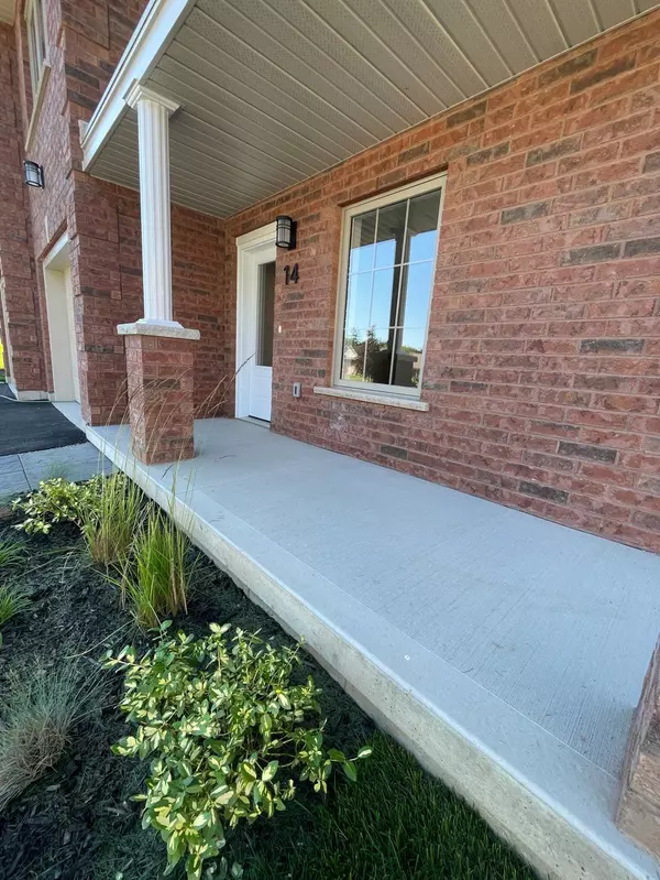 Woodstock, ON N4S 9A3,19 Anderson ST #14