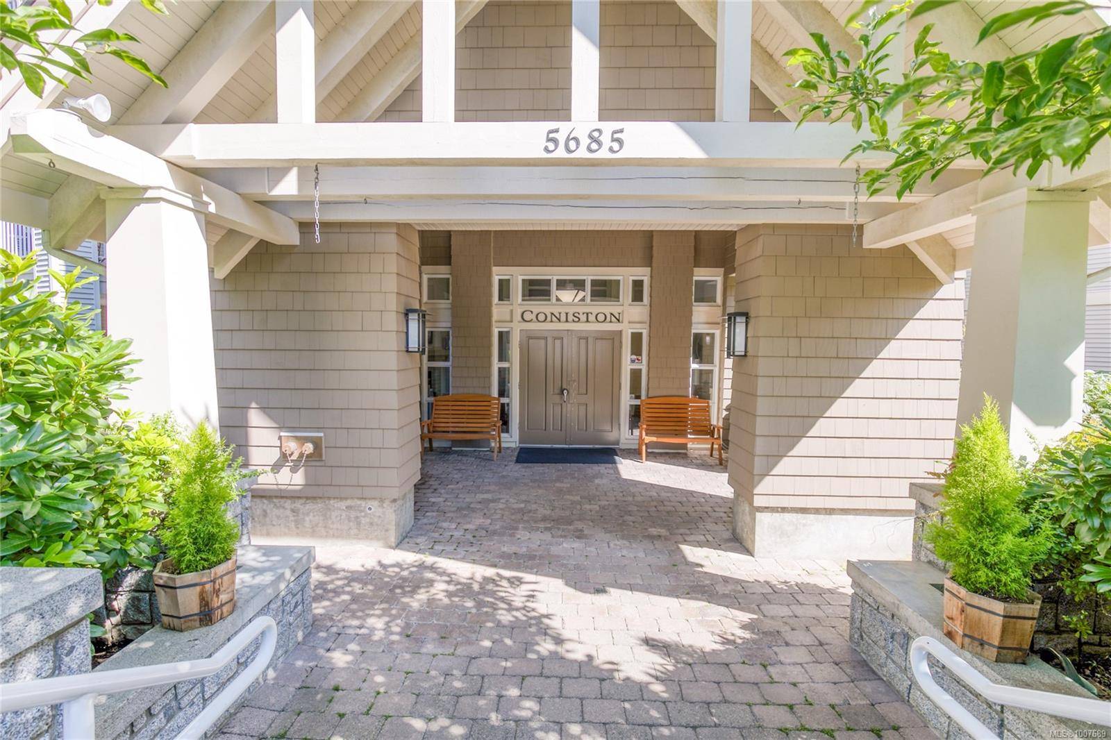 5685 Edgewater Lane #415, Nanaimo, BC V9T 6K1