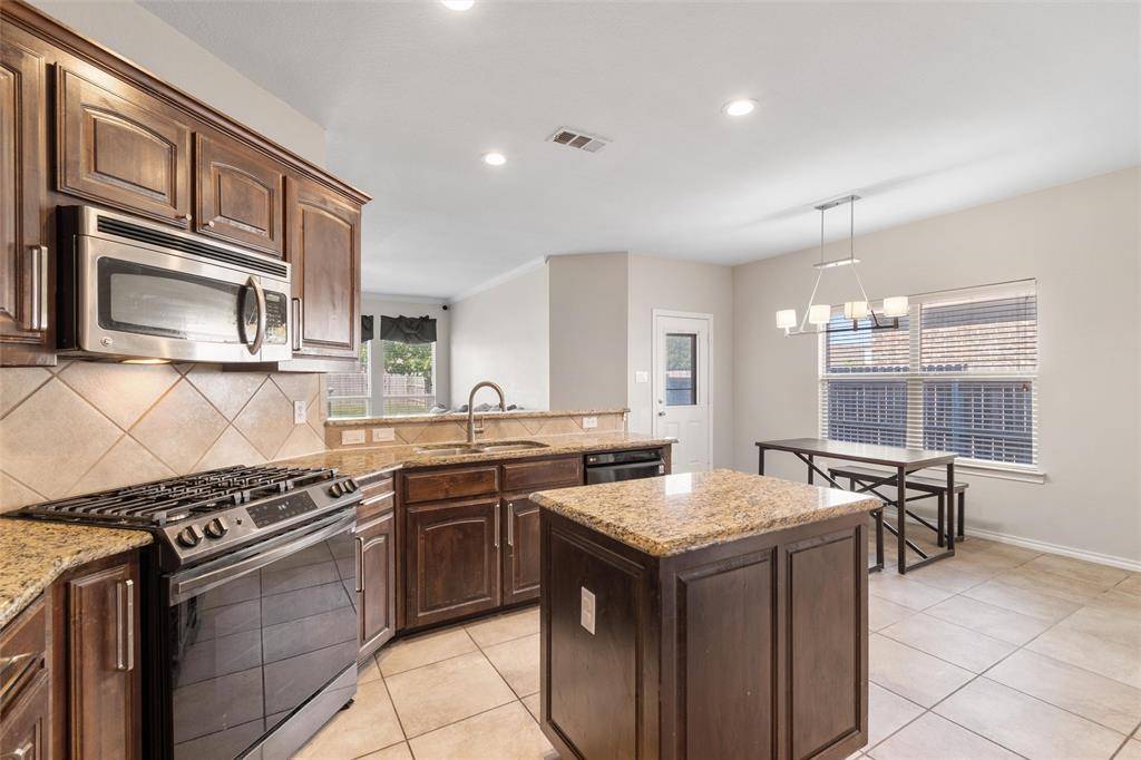 Fort Worth, TX 76179,5532 Grayson Ridge Drive