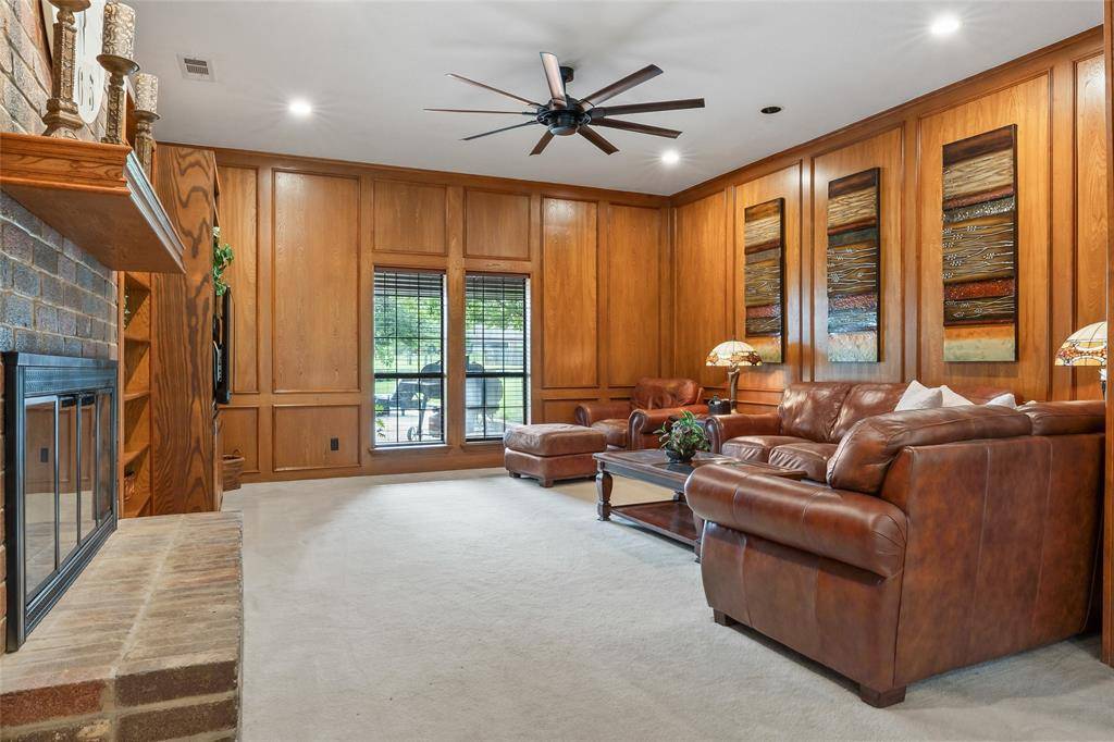 Double Oak, TX 75077,120 Willow Oak Court