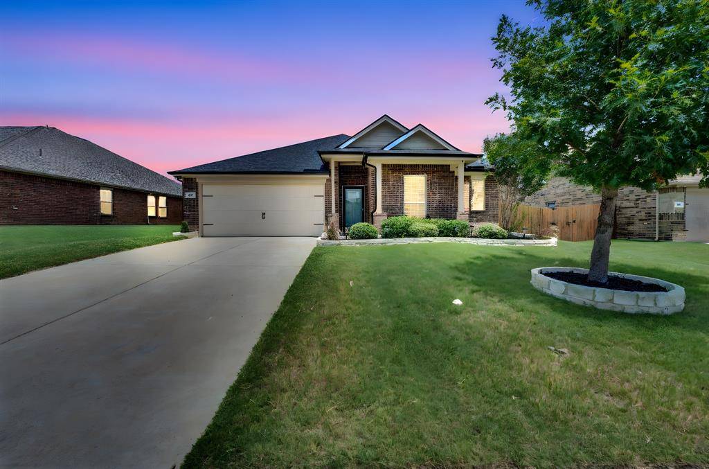 Waxahachie, TX 75165,111 Broken Arrow Street