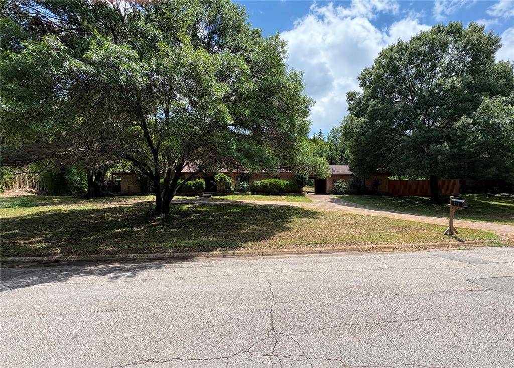 602 Linkcrest Circle, Duncanville, TX 75137