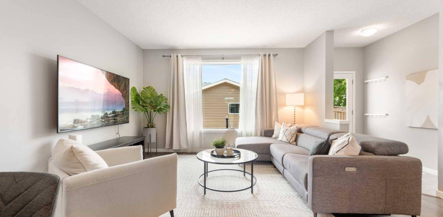 Calgary, AB T3M 1P9,493 Auburn Crest WAY SE