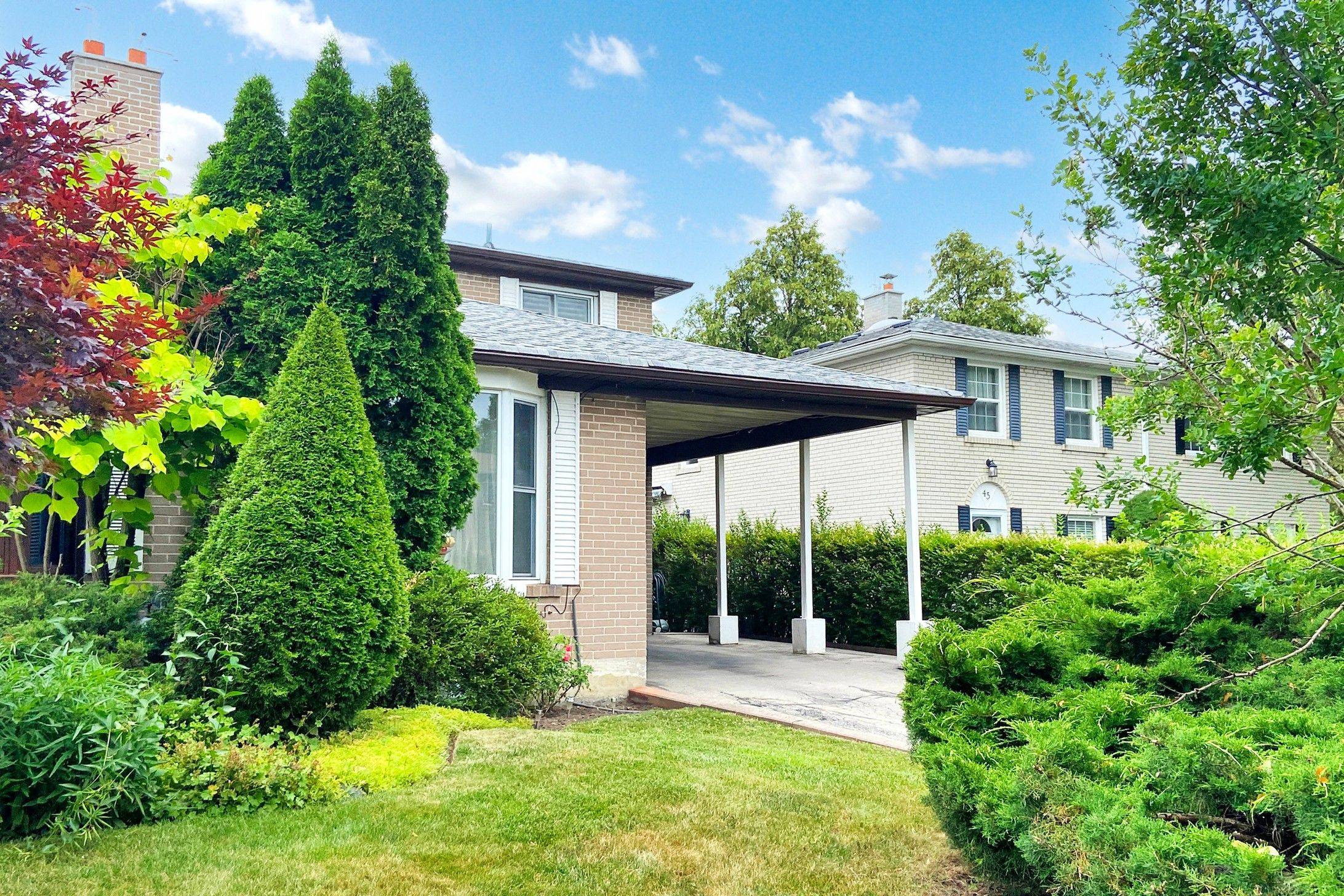 47 Crossbow CT, Toronto C15, ON M2J 3M3