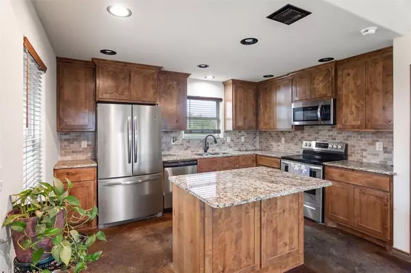 Granbury, TX 76048,2404 Fox Court