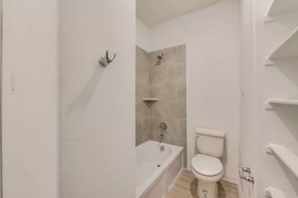 Mckinney, TX 75069,808 Enys Road