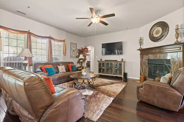 Desoto, TX 75115,701 Keswick Drive