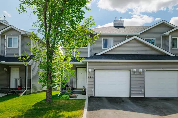 Calgary, AB T3J4T4,246 Taracove PL NE