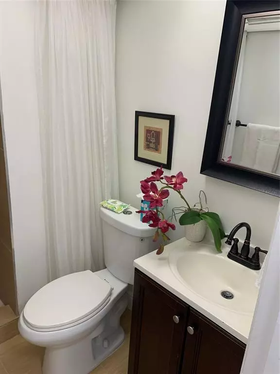 Boca Raton, FL 33428,9273 SW 8th St #206