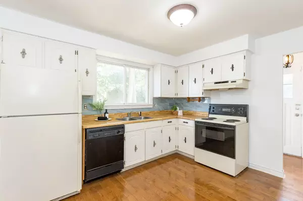 Barrie, ON L4M 5E4,41 Farmingdale CRES