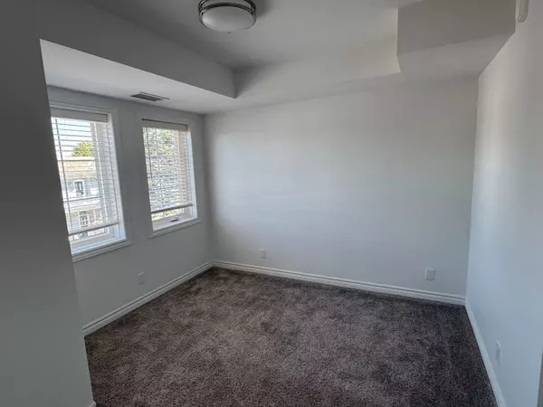 Tillsonburg, ON N4G 0H8,253 Broadway ST #304
