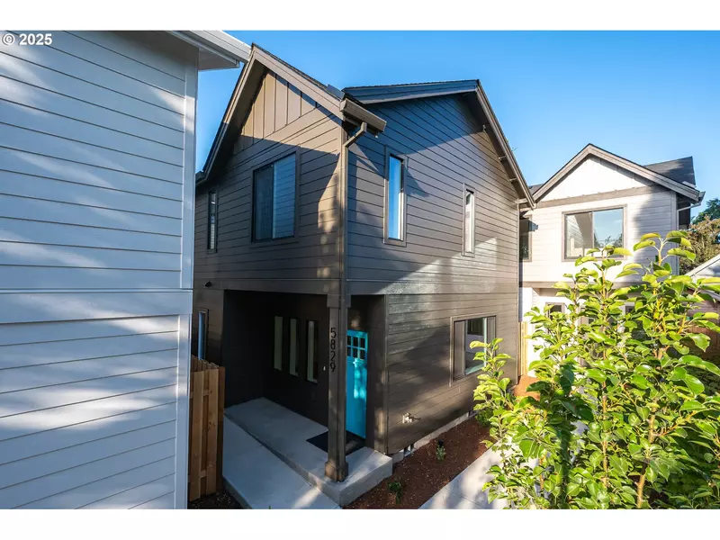 5829 NE 16th AVE, Portland, OR 97211