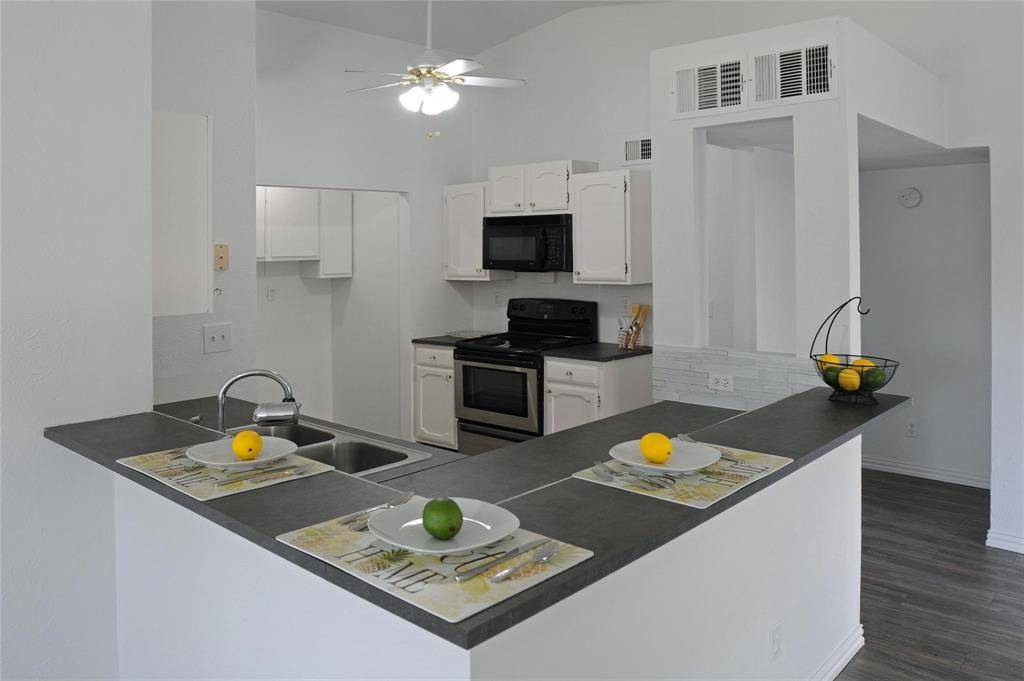 The Colony, TX 75056,5637 Powers Street