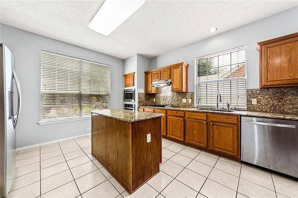 Plano, TX 75025,8501 Mesa Verde Drive