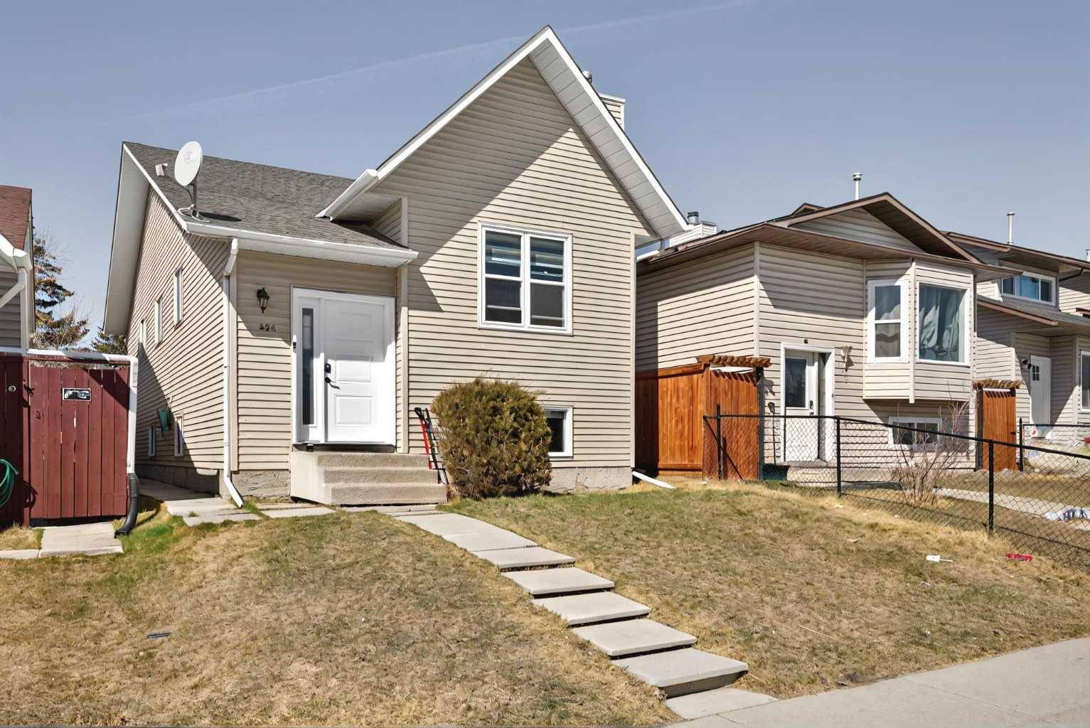 228 Falmere WAY NE, Calgary, AB T3J 2X7