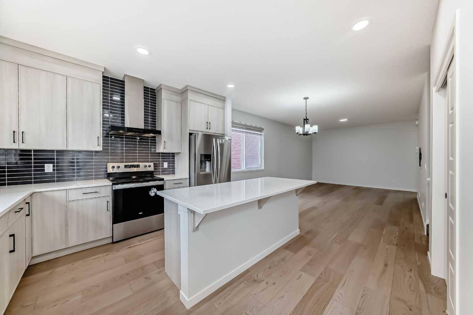 Calgary, AB T3R 1Z8,234 Aquila WAY NW