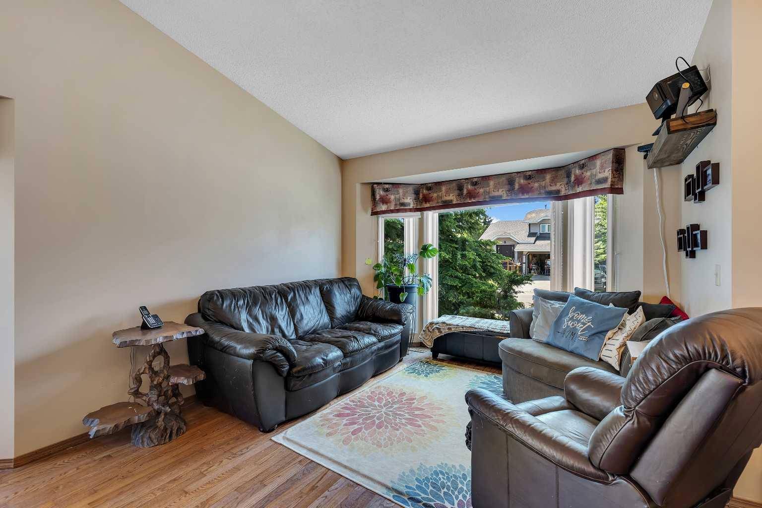 Calgary, AB T3L 1P9,179 Scenic Hill Close Northwest
