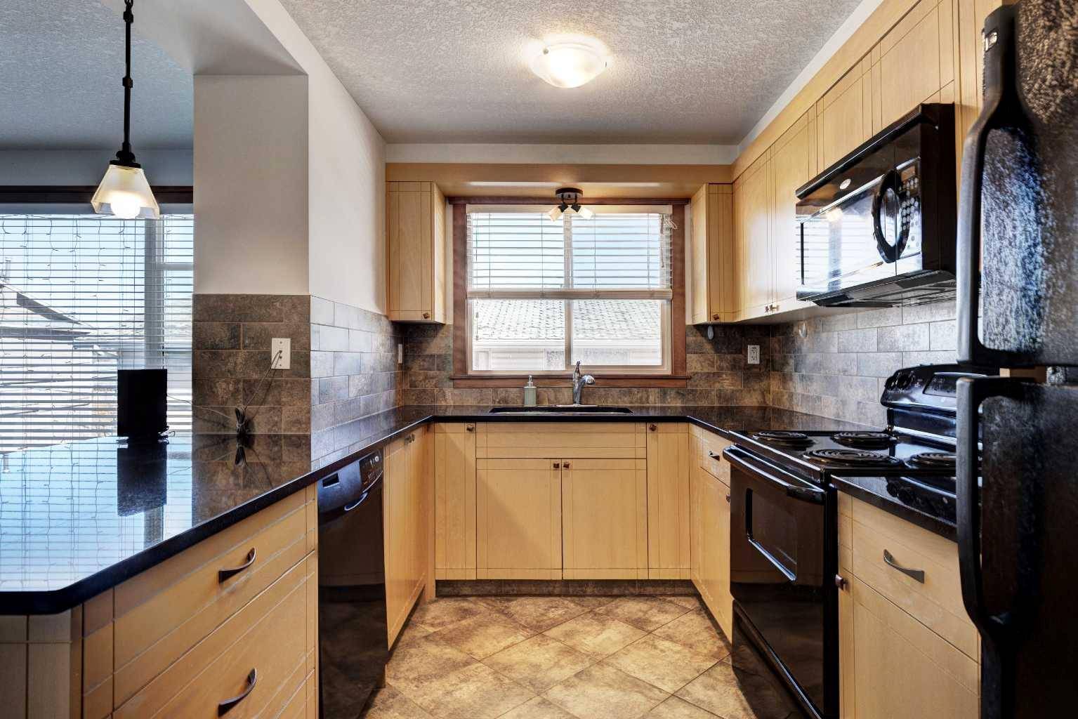 Calgary, AB T2V 0N6,920 68 AVE Southwest #301