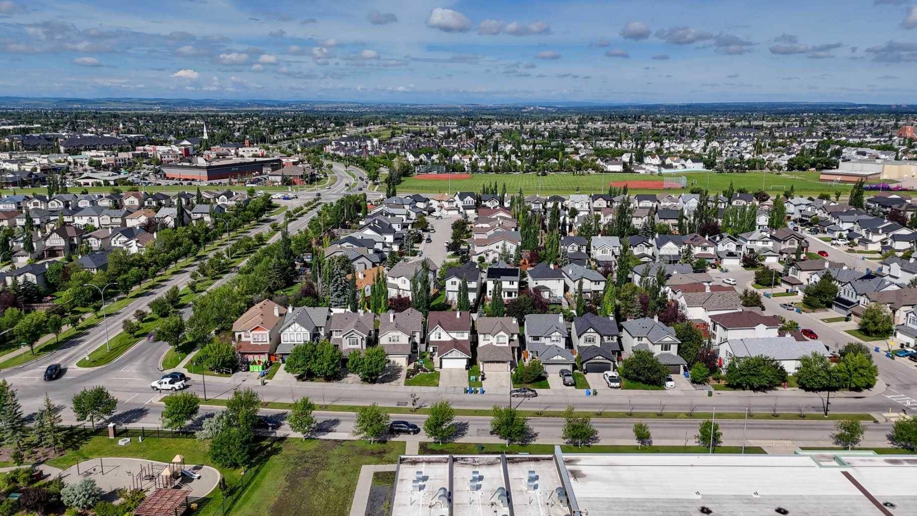 Calgary, AB T2Z 4B2,19 New Brighton DR SE