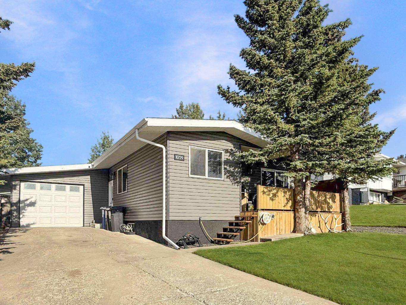 Grande Cache, AB T0E0Y0,10729 105th AVE