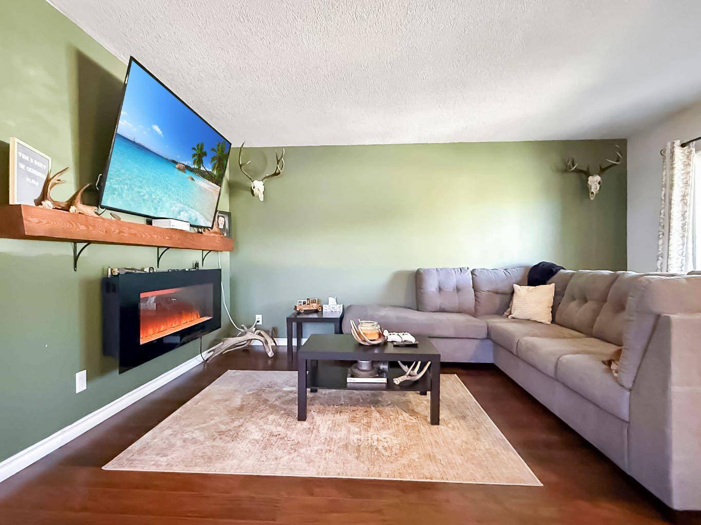 Grande Cache, AB T0E0Y0,10729 105th AVE