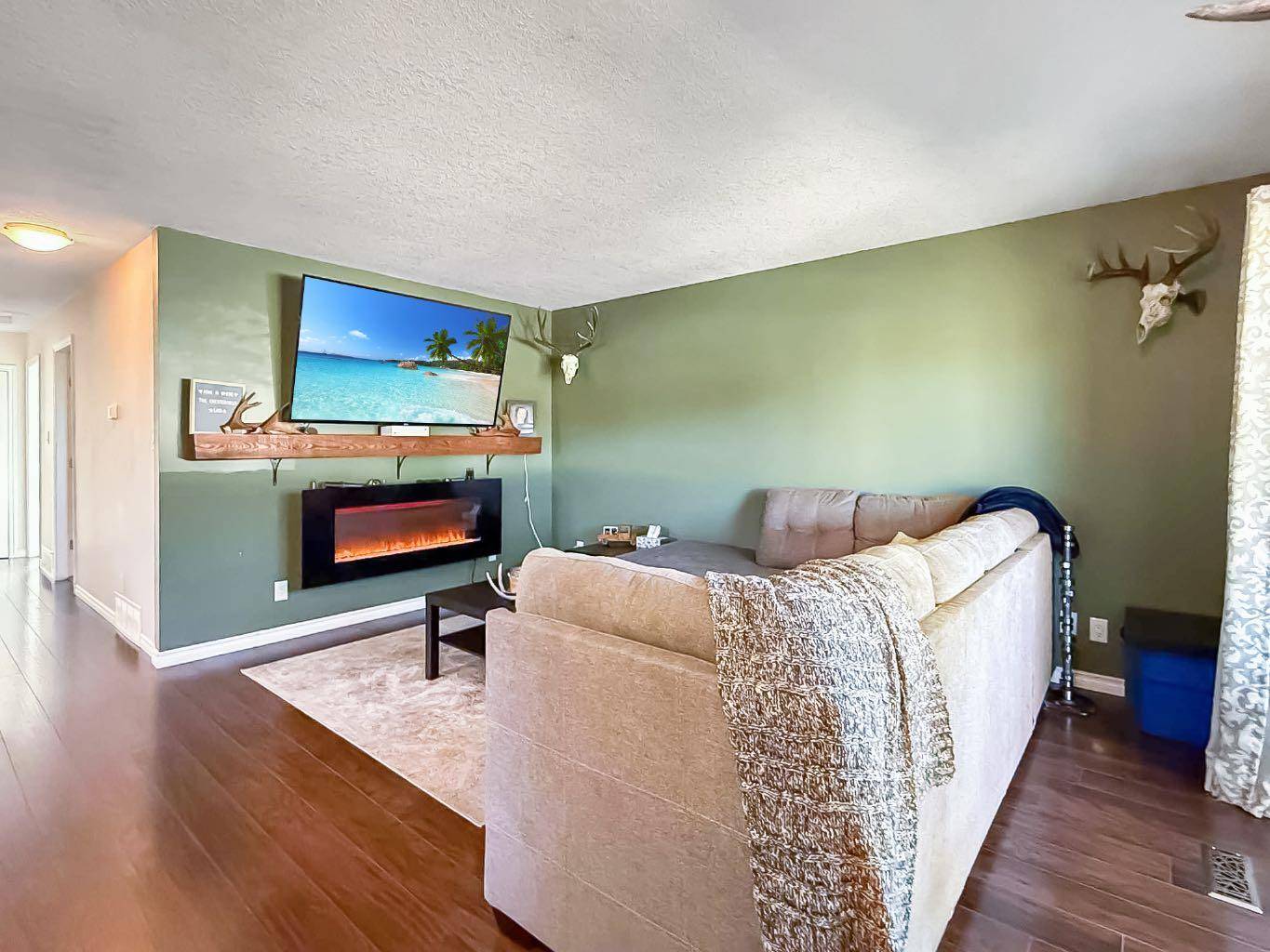 Grande Cache, AB T0E0Y0,10729 105th AVE